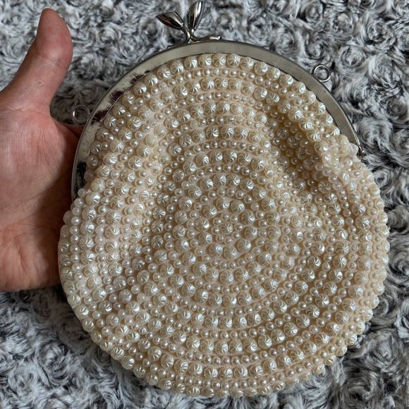 Artel MONTREAL Ivory Circle Beaded Purse Clutch Sequin Wedding Formal Luxury Art - Picture 16 of 16